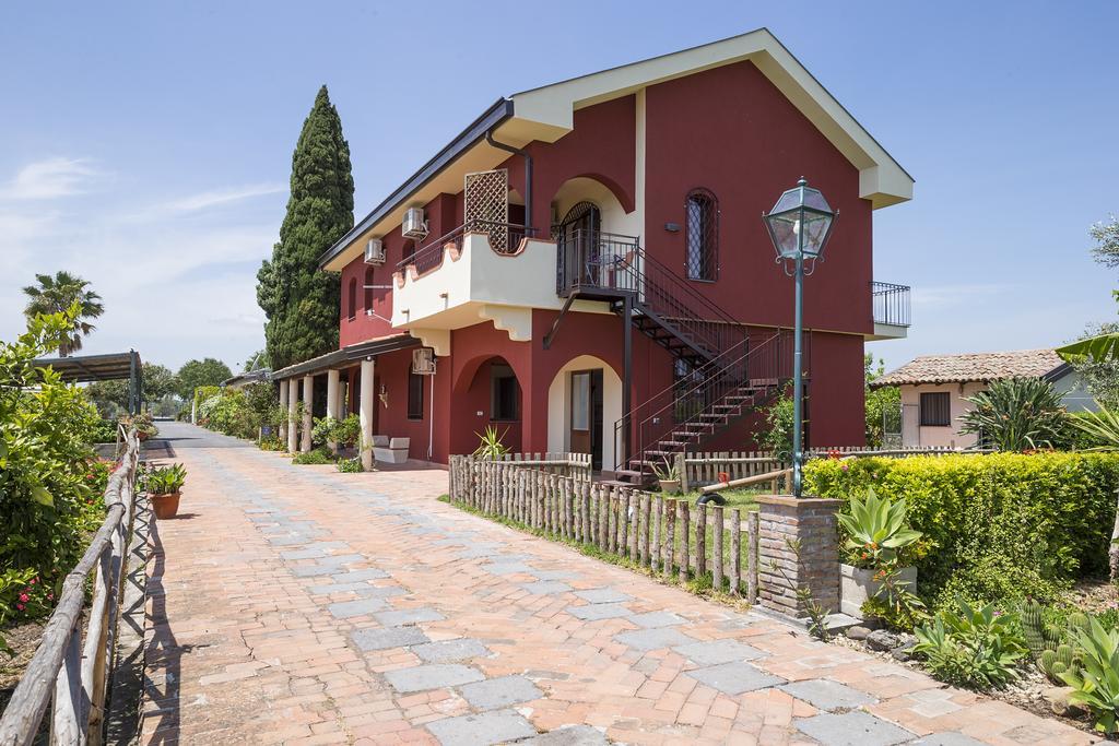 Вілла Orange Park - Agriturismo Містерб'янко Екстер'єр фото