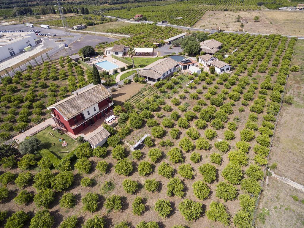 Вілла Orange Park - Agriturismo Містерб'янко Екстер'єр фото